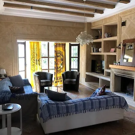 Higos Chumbos, Compartido * Chiclana de la Frontera